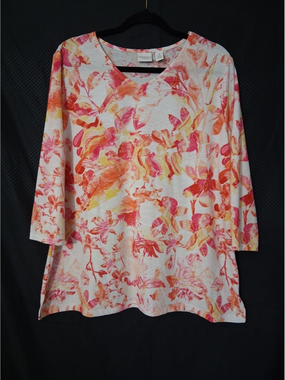 Weekends by Chico’s Women's Floral V-Neck Pink Orange Yellow Casual Pullover, XL
